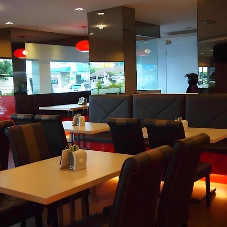The Landmark Hotel Batu Pahat Ngoại thất bức ảnh