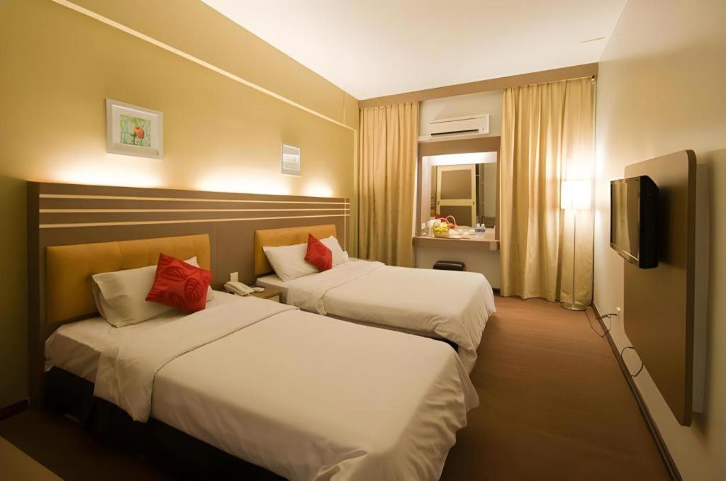 The Landmark Hotel Batu Pahat Ngoại thất bức ảnh
