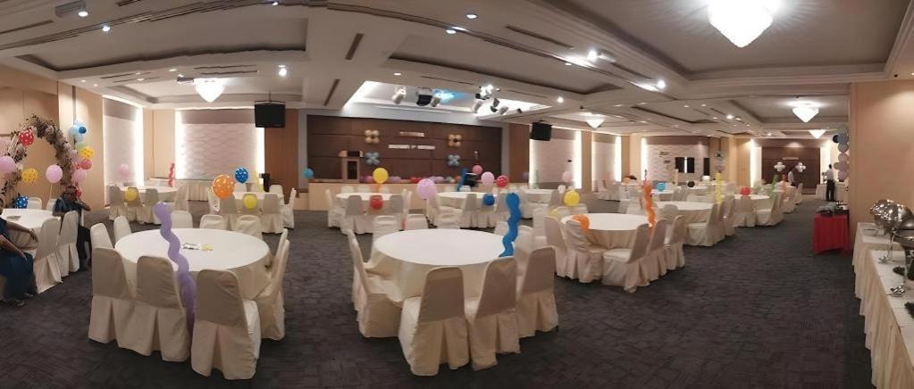 The Landmark Hotel Batu Pahat Ngoại thất bức ảnh
