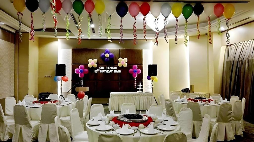 The Landmark Hotel Batu Pahat Ngoại thất bức ảnh