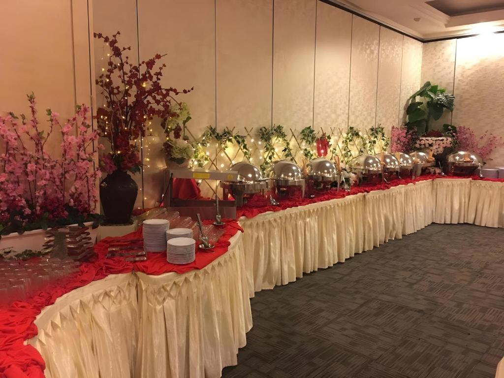 The Landmark Hotel Batu Pahat Ngoại thất bức ảnh