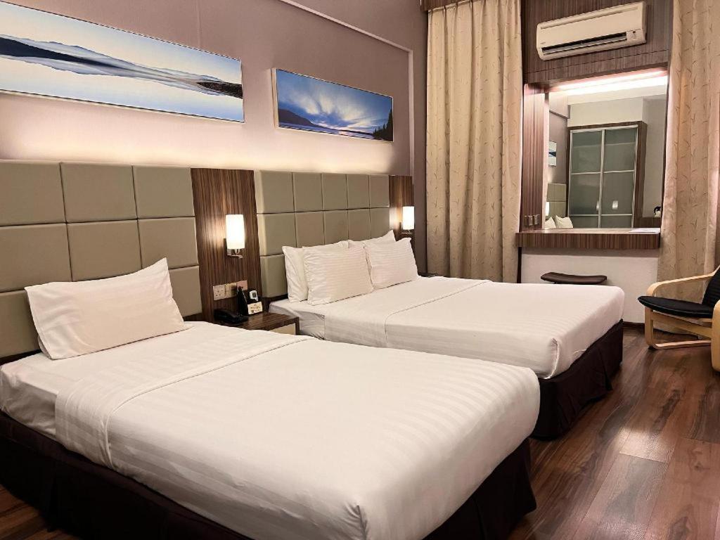 The Landmark Hotel Batu Pahat Ngoại thất bức ảnh