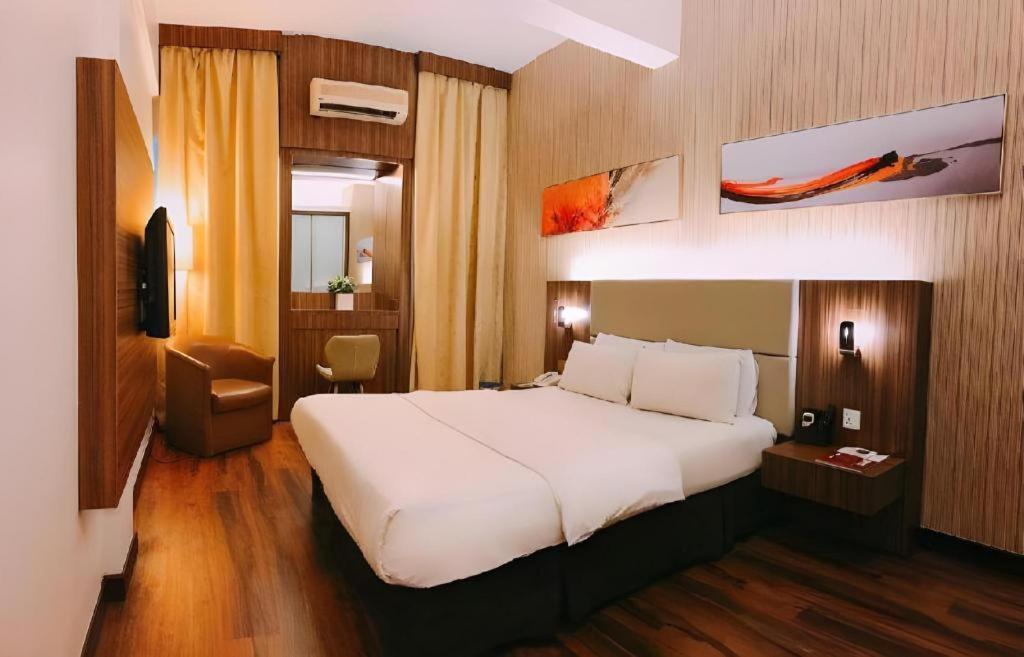 The Landmark Hotel Batu Pahat Ngoại thất bức ảnh