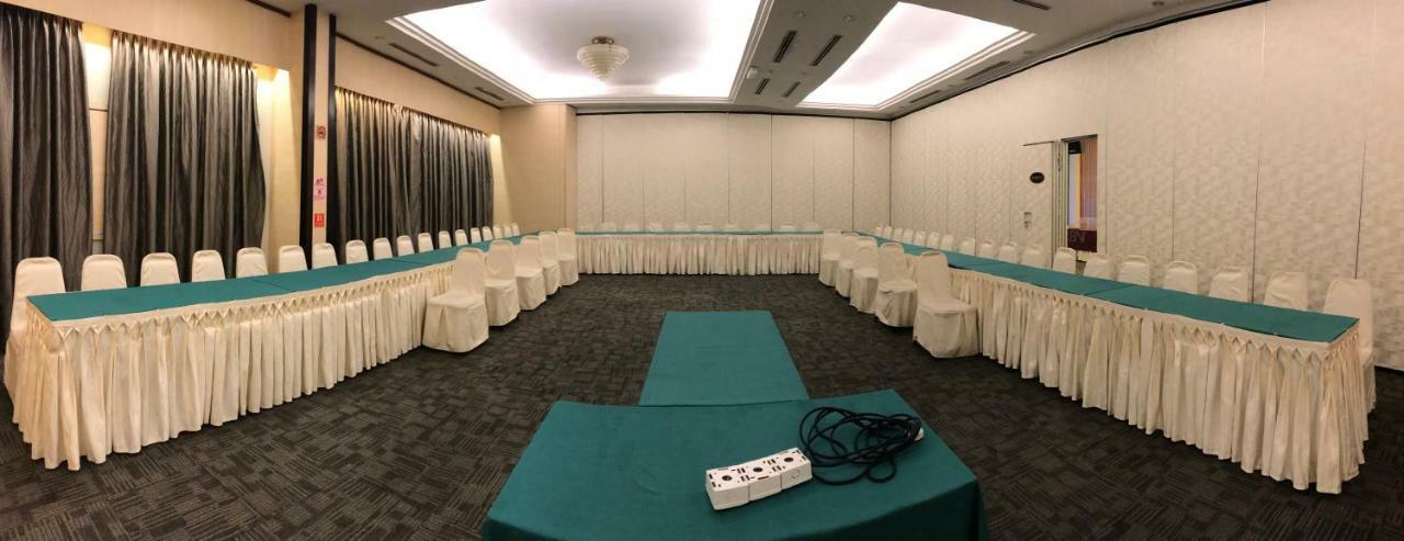 The Landmark Hotel Batu Pahat Ngoại thất bức ảnh